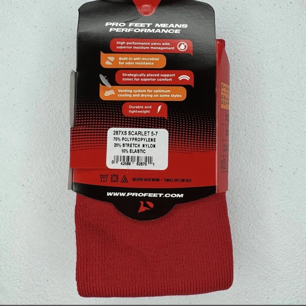 Pro Feet Maximum Performance Socks Scarlet Red Boys Girls Size XS | 1‎ Pair NWT
